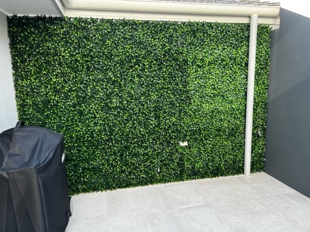 Spring Sensation Artificial Green Wall 40" x 40" 11SQ FT UV Resistant