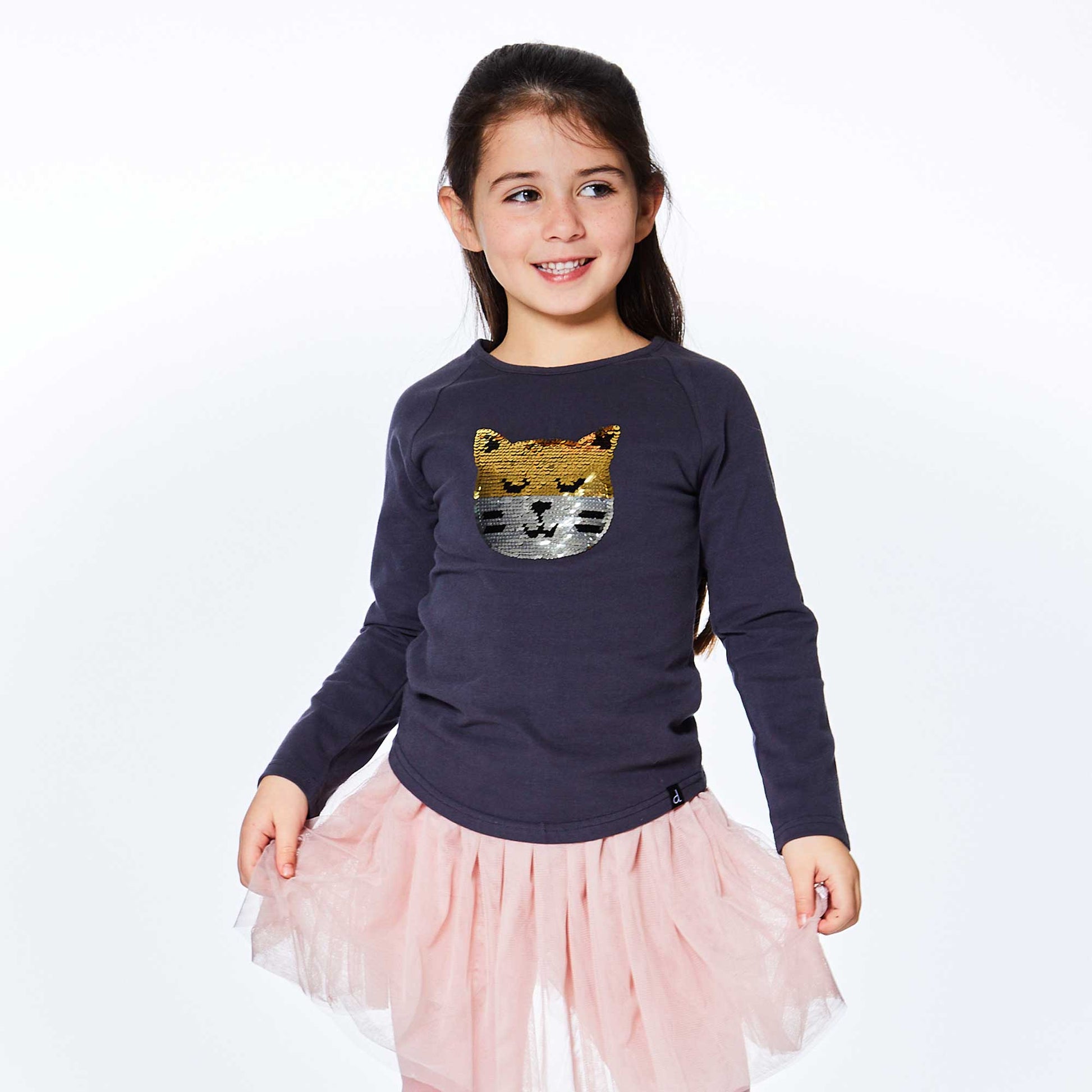 The Raglan Long Sleeve Top With Sequin Cat Print tee is a must-have for the little girl who loves cuddly kittens! Made from cotton/elastane fabric.